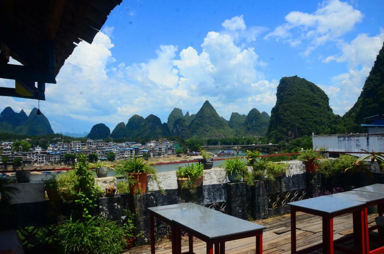 En Attendant Godot Youth Hostel Yangshuo Exterior foto
